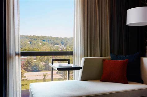 hotel rooms in tarrytown ny|Westchester Marriott, Tarrytown: Hotel Reviews, Rooms & Prices .